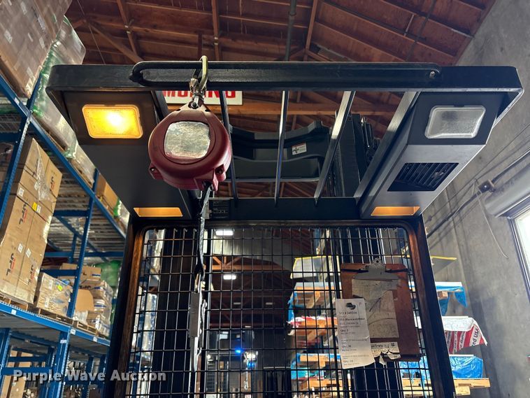 image for item EU8635 2016 Crown SP3520-30 order picker