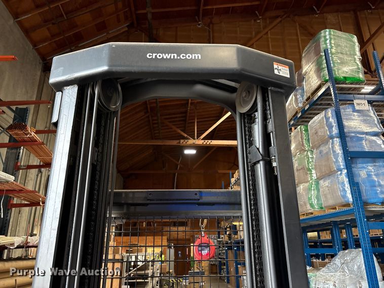 image for item EU8635 2016 Crown SP3520-30 order picker