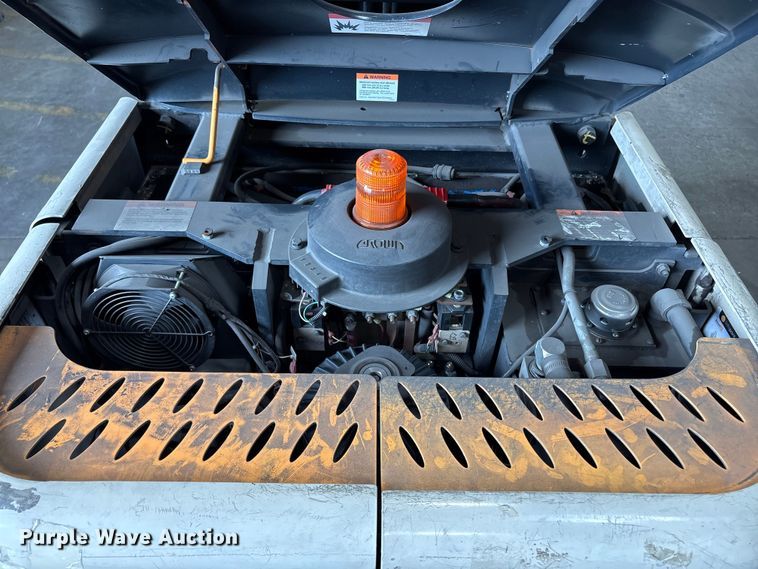 image for item EU8635 2016 Crown SP3520-30 order picker