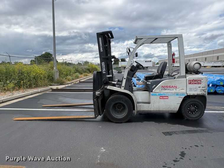 image for item EU8640 2013 Nissan PF90YLP forklift