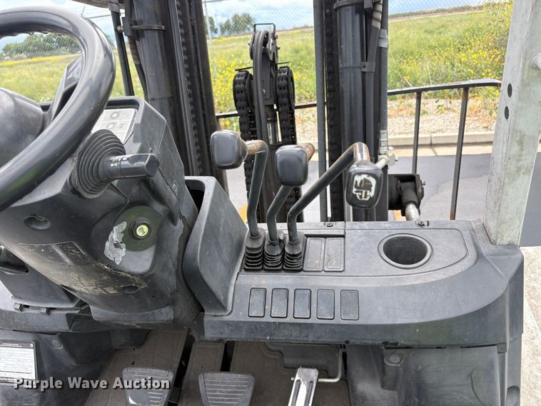 image for item EU8640 2013 Nissan PF90YLP forklift