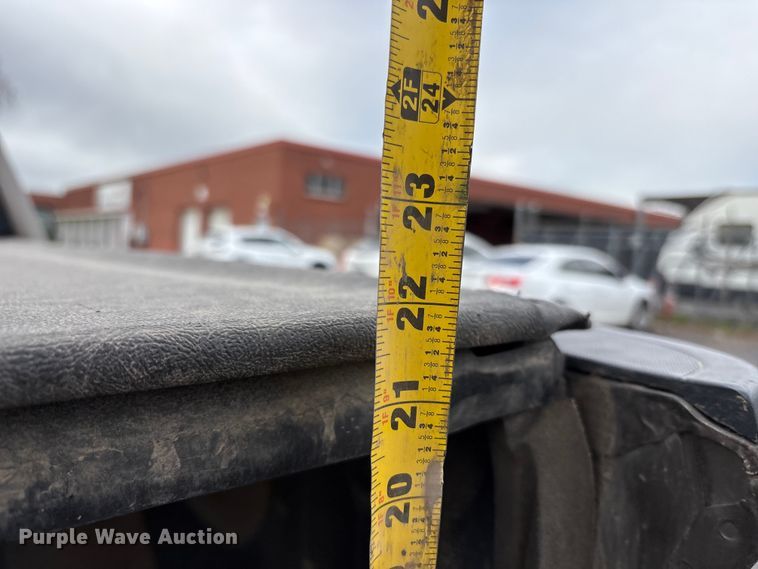 image for item EU8642 2014 GMC Sierra 1500 Crew Cab pickup truck