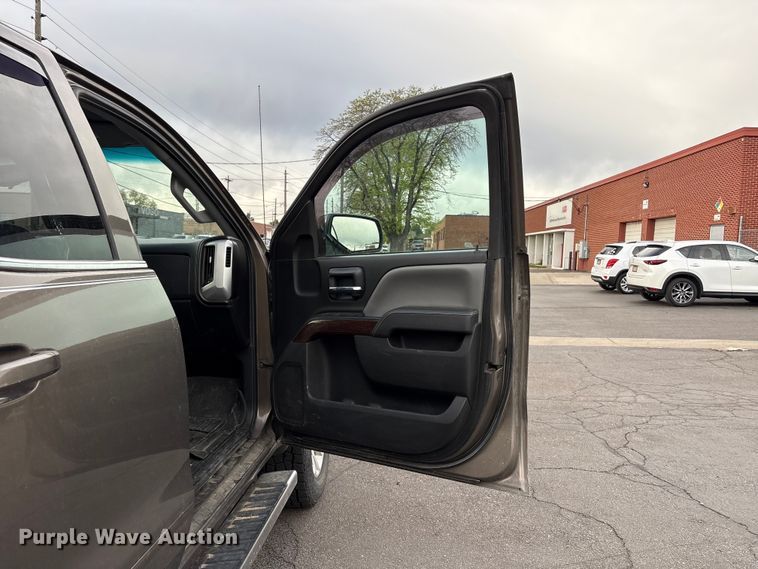 image for item EU8642 2014 GMC Sierra 1500 Crew Cab pickup truck