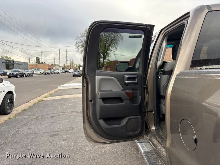 image for item EU8642 2014 GMC Sierra 1500 Crew Cab pickup truck