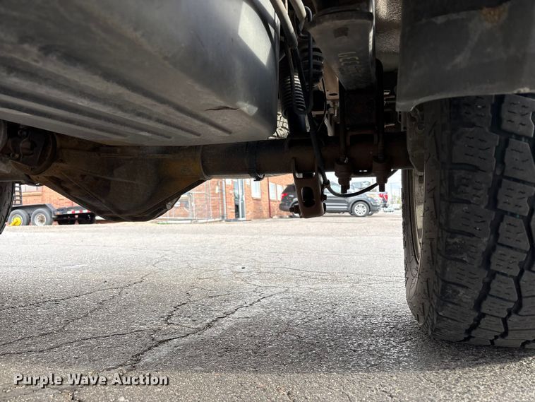 image for item EU8642 2014 GMC Sierra 1500 Crew Cab pickup truck