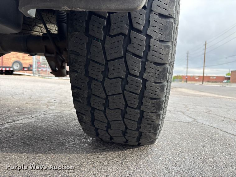 image for item EU8642 2014 GMC Sierra 1500 Crew Cab pickup truck