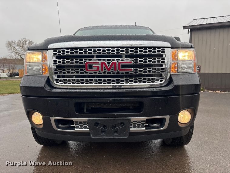 image for item EU8644 2012 GMC Sierra 2500HD Crew Cab flatbed pickup truck