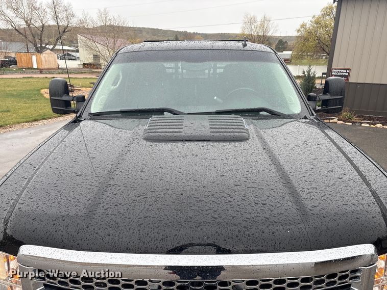 image for item EU8644 2012 GMC Sierra 2500HD Crew Cab flatbed pickup truck