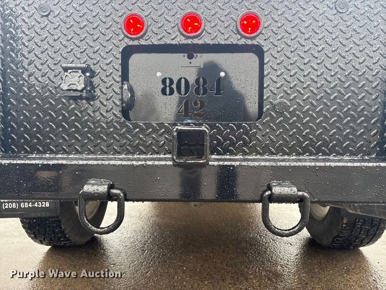 image for item EU8644 2012 GMC Sierra 2500HD Crew Cab flatbed pickup truck