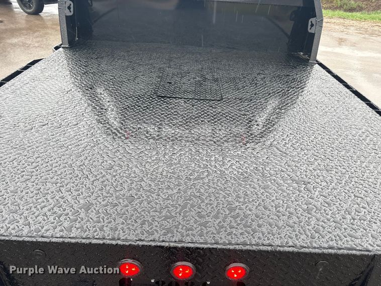 image for item EU8644 2012 GMC Sierra 2500HD Crew Cab flatbed pickup truck