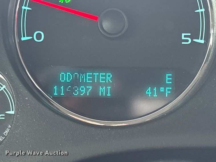 image for item EU8644 2012 GMC Sierra 2500HD Crew Cab flatbed pickup truck