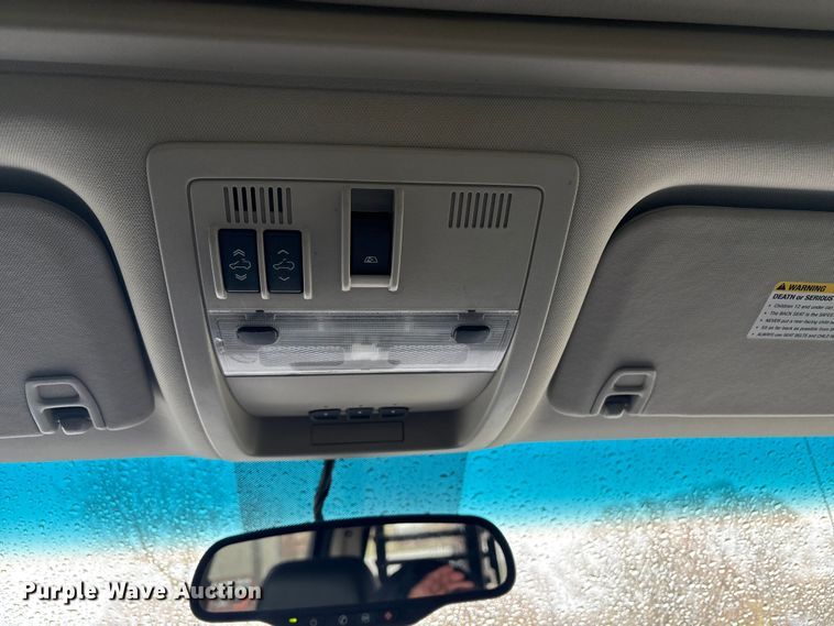 image for item EU8644 2012 GMC Sierra 2500HD Crew Cab flatbed pickup truck