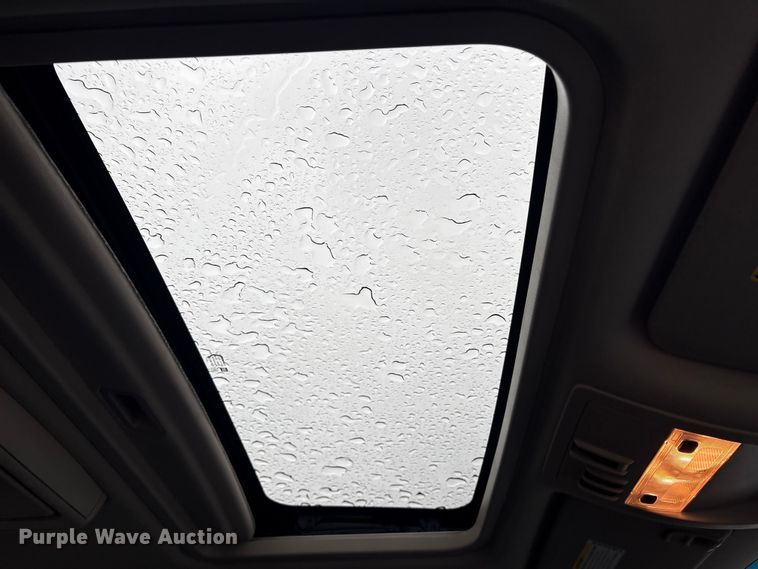 image for item EU8644 2012 GMC Sierra 2500HD Crew Cab flatbed pickup truck