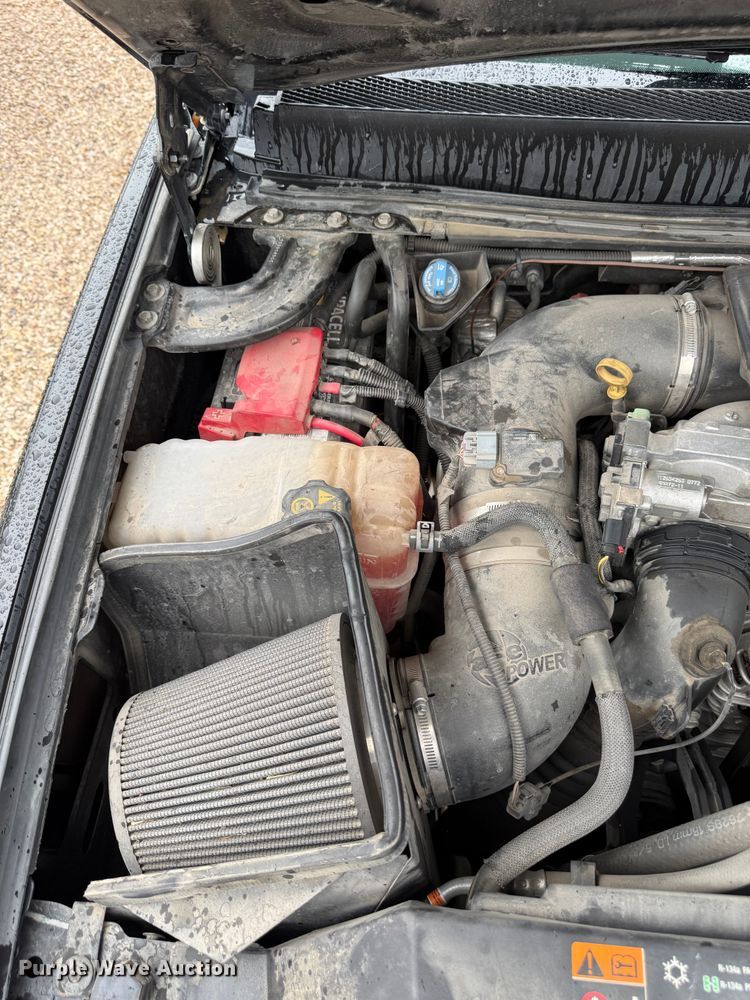 image for item EU8644 2012 GMC Sierra 2500HD Crew Cab flatbed pickup truck