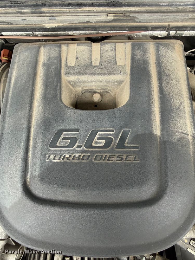 image for item EU8644 2012 GMC Sierra 2500HD Crew Cab flatbed pickup truck