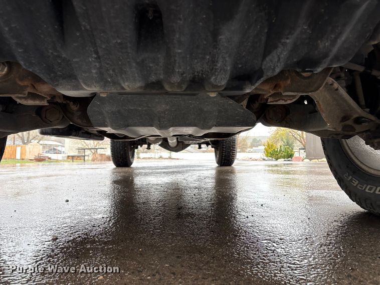 image for item EU8644 2012 GMC Sierra 2500HD Crew Cab flatbed pickup truck