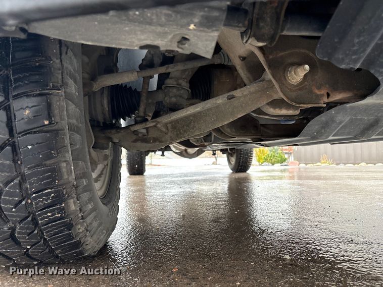 image for item EU8644 2012 GMC Sierra 2500HD Crew Cab flatbed pickup truck