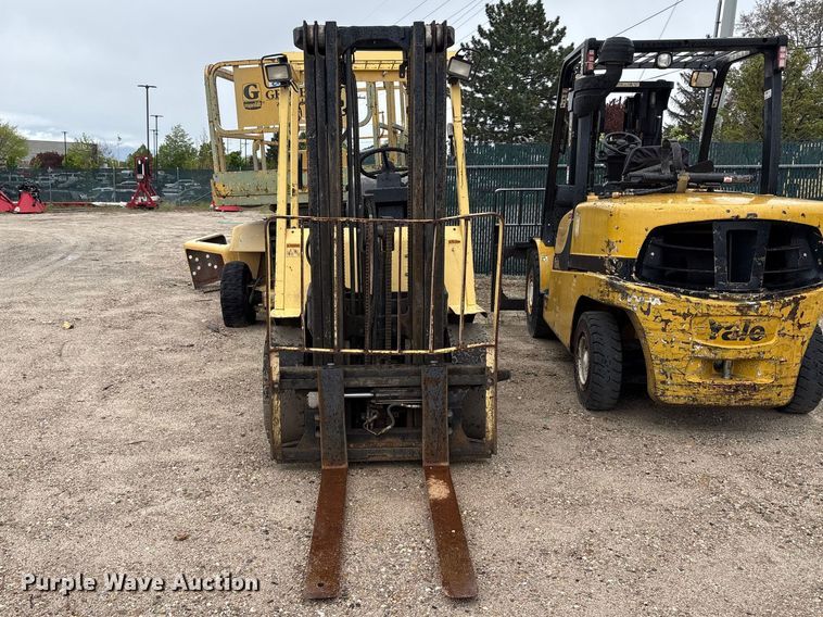 image for item EU8650 2001 Hyster H55XM forklift