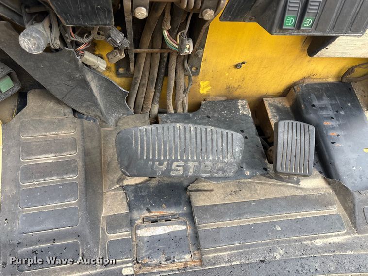 image for item EU8650 2001 Hyster H55XM forklift