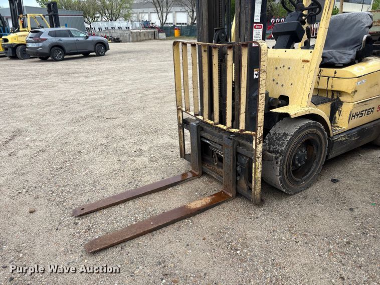 image for item EU8650 2001 Hyster H55XM forklift