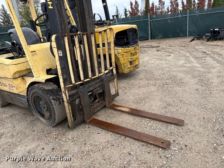 image for item EU8650 2001 Hyster H55XM forklift