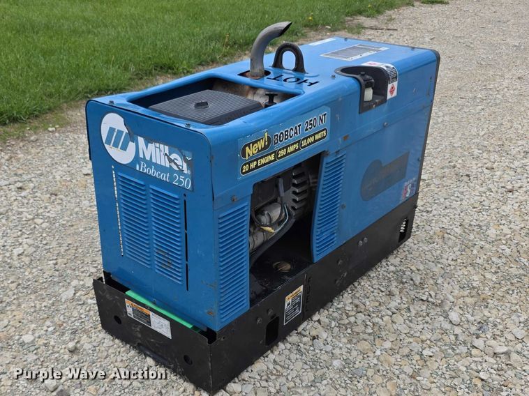 image for item EV2066 Bobcat 250MT welder