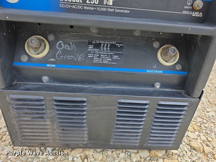 image for item EV2066 Bobcat 250MT welder