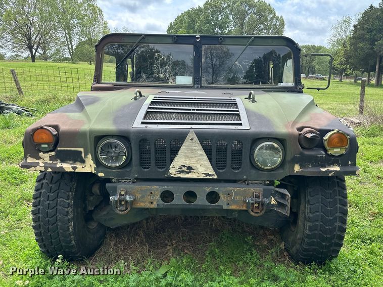 image for item EV2898 1988 AM General HMMWV SUV