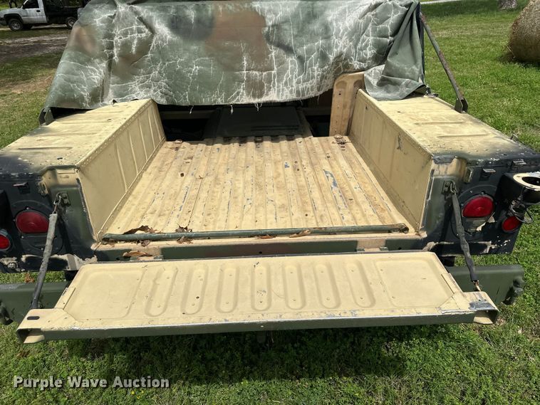 image for item EV2898 1988 AM General HMMWV SUV