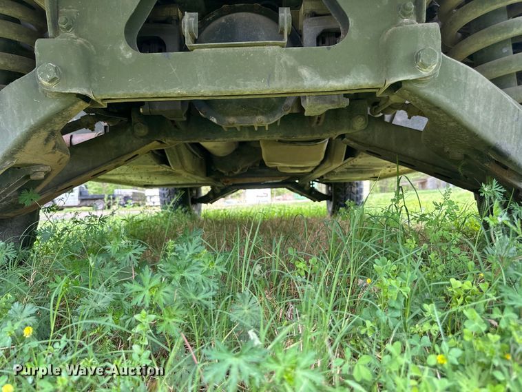image for item EV2898 1988 AM General HMMWV SUV