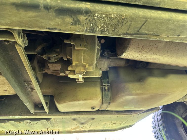 image for item EV2898 1988 AM General HMMWV SUV
