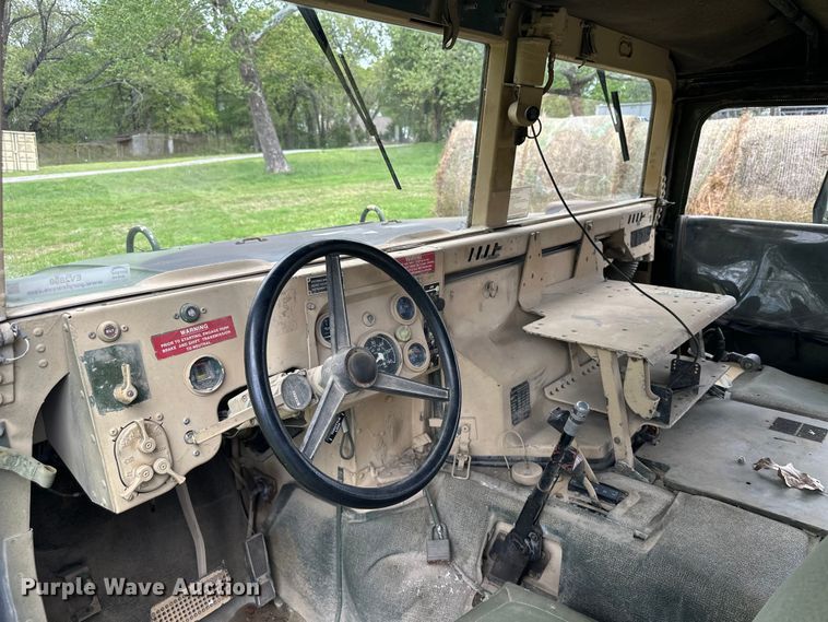 image for item EV2898 1988 AM General HMMWV SUV