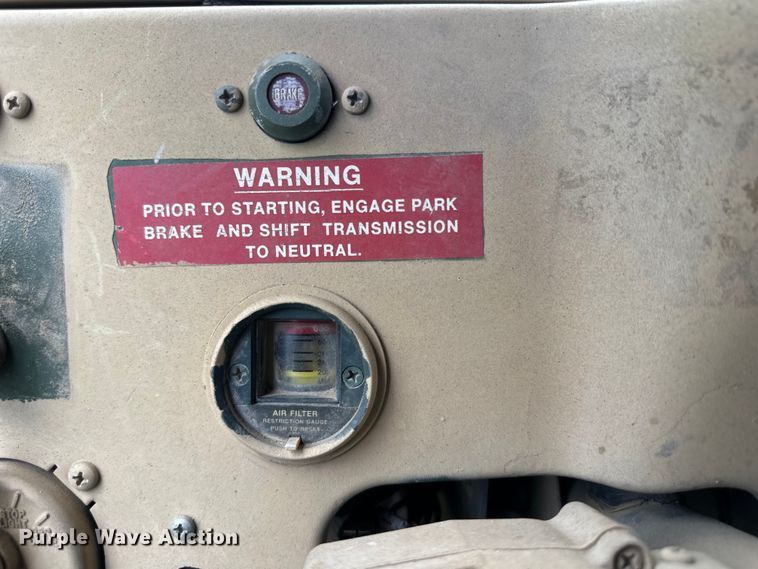 image for item EV2898 1988 AM General HMMWV SUV