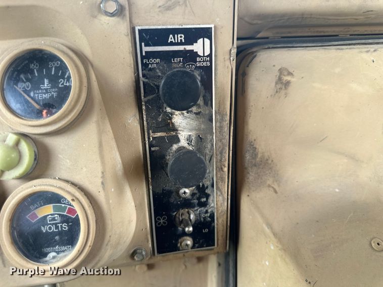 image for item EV2898 1988 AM General HMMWV SUV