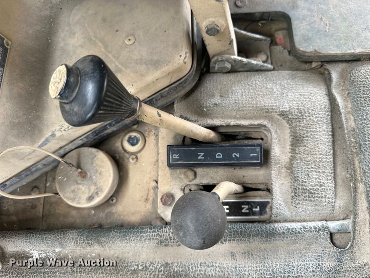 image for item EV2898 1988 AM General HMMWV SUV