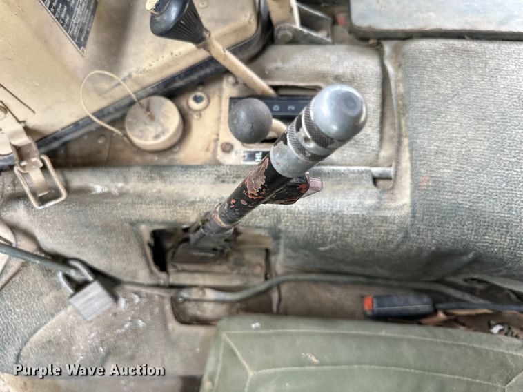 image for item EV2898 1988 AM General HMMWV SUV