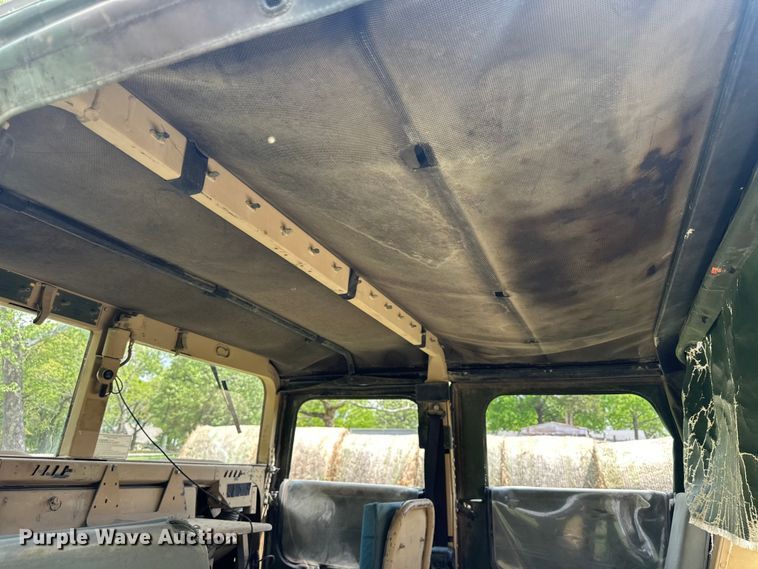 image for item EV2898 1988 AM General HMMWV SUV