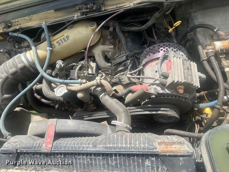 image for item EV2898 1988 AM General HMMWV SUV