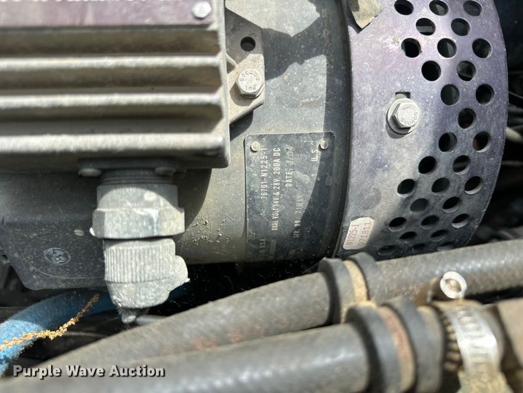 image for item EV2898 1988 AM General HMMWV SUV
