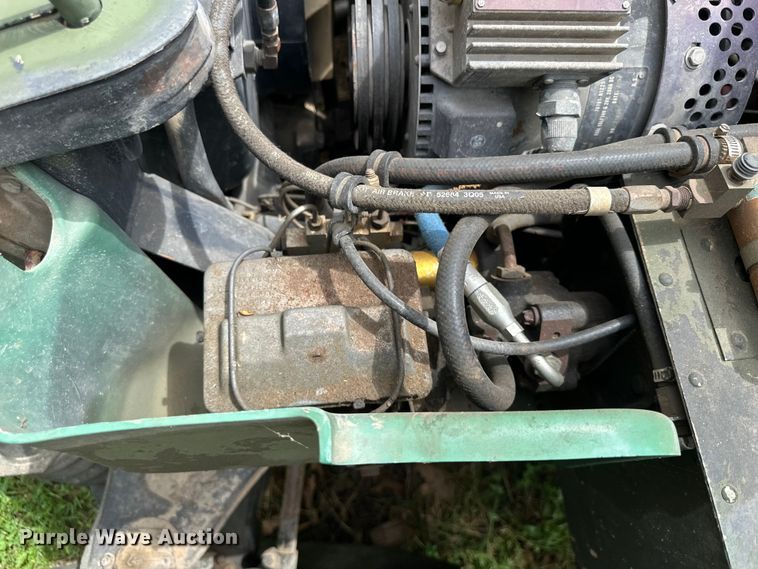 image for item EV2898 1988 AM General HMMWV SUV