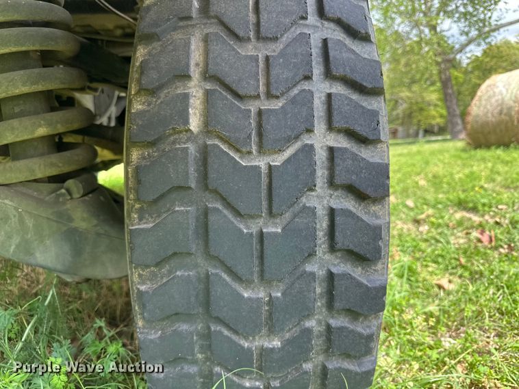 image for item EV2898 1988 AM General HMMWV SUV