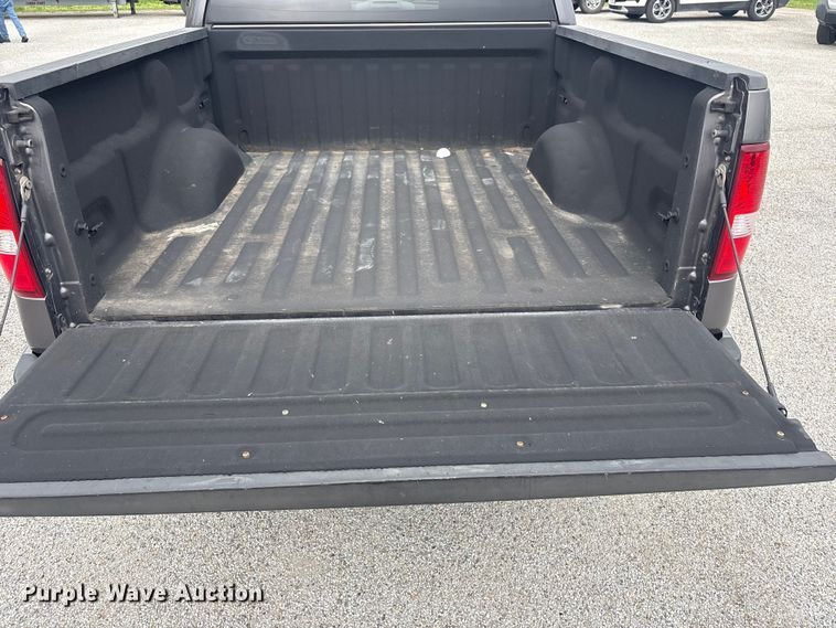 image for item EV2899 2007 Ford F150 Crew Cab pickup truck