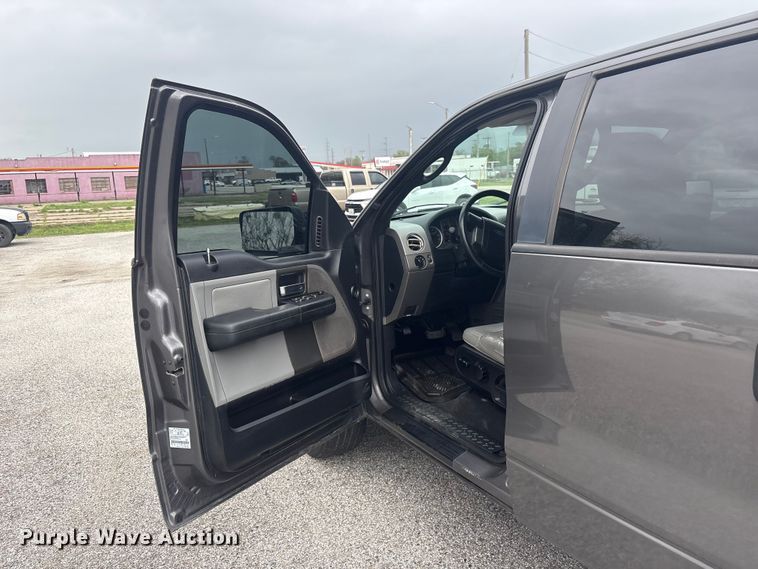 image for item EV2899 2007 Ford F150 Crew Cab pickup truck