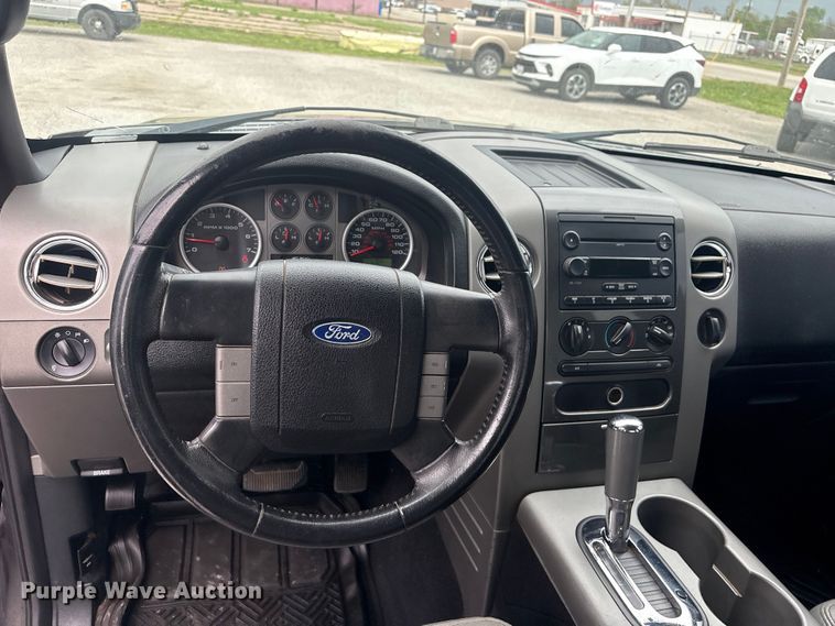 image for item EV2899 2007 Ford F150 Crew Cab pickup truck