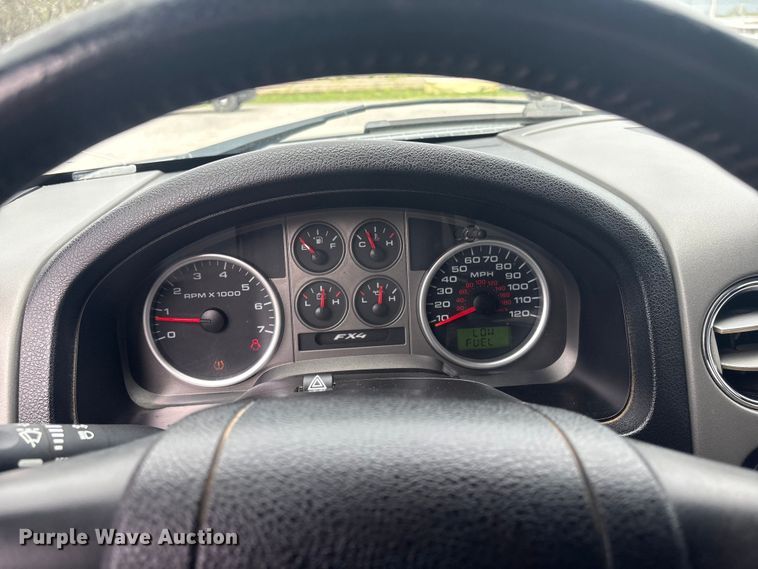 image for item EV2899 2007 Ford F150 Crew Cab pickup truck