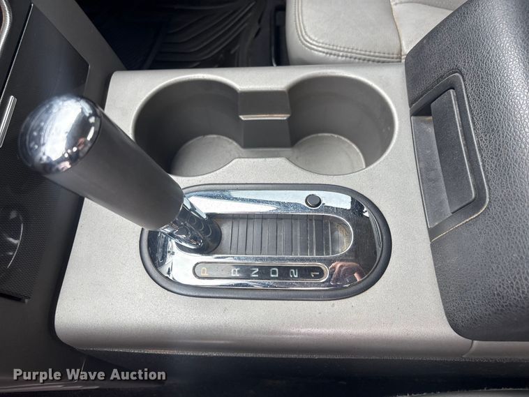image for item EV2899 2007 Ford F150 Crew Cab pickup truck