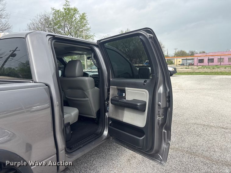image for item EV2899 2007 Ford F150 Crew Cab pickup truck