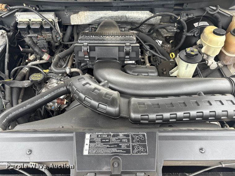 image for item EV2899 2007 Ford F150 Crew Cab pickup truck