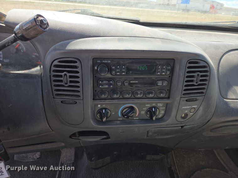 image for item EV5848 1999 Ford F150 Ext. Cab pickup truck