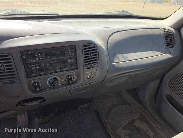 image for item EV5848 1999 Ford F150 Ext. Cab pickup truck